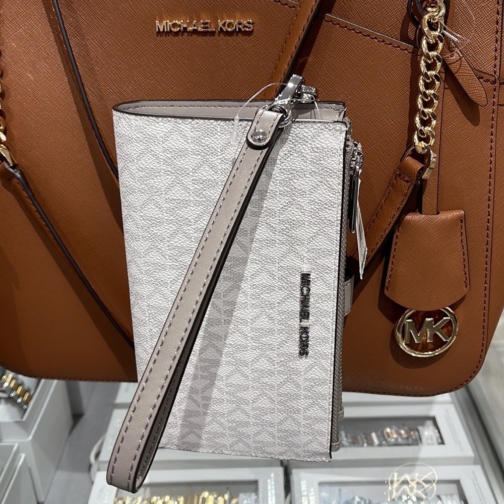 MICHAEL KORS LARGE DOUBLE ZIP WRISTLET PHONEHOLDER WALLET CLUTCH 
BRIGHT WHITE